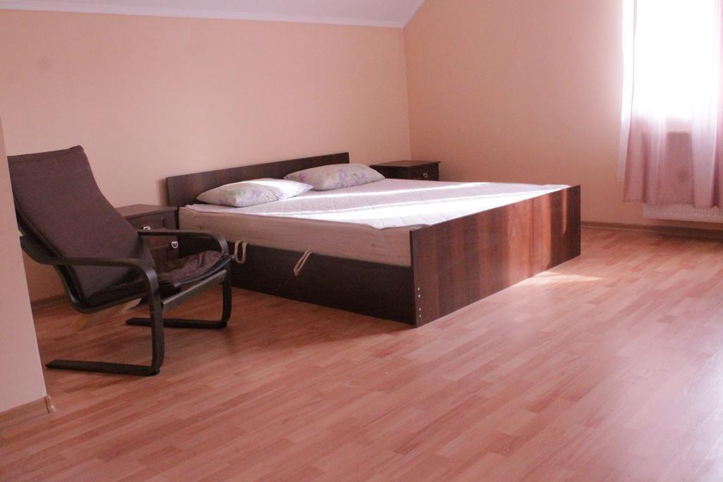 Apartments On Parkaniya 2A Mukacheve Exterior foto