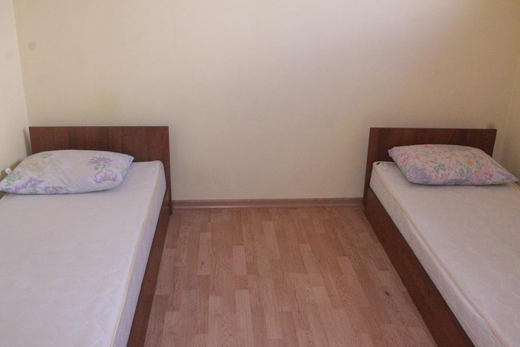 Apartments On Parkaniya 2A Mukacheve Exterior foto